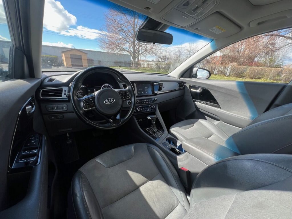 2017-kia-niro-ex-4dr-crossover