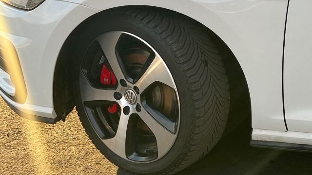 2019-volkswagen-golf-gti-s-4dr-hatchback-7a