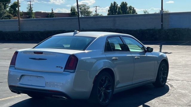 2021-chrysler-300-s-v6-4dr-sedan