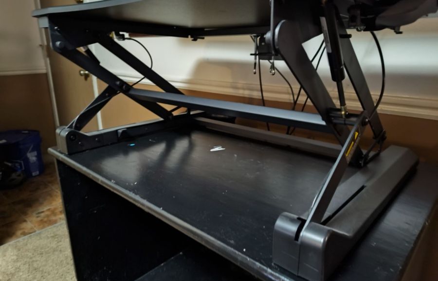 adjustable-standing-desk-40-00-furniture-desk-649740620_large-2.jpg